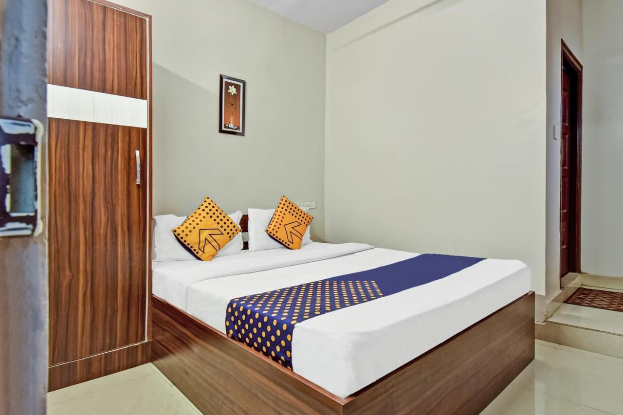 Parkwood Executive Rooms Inn Bangalore Exterior foto